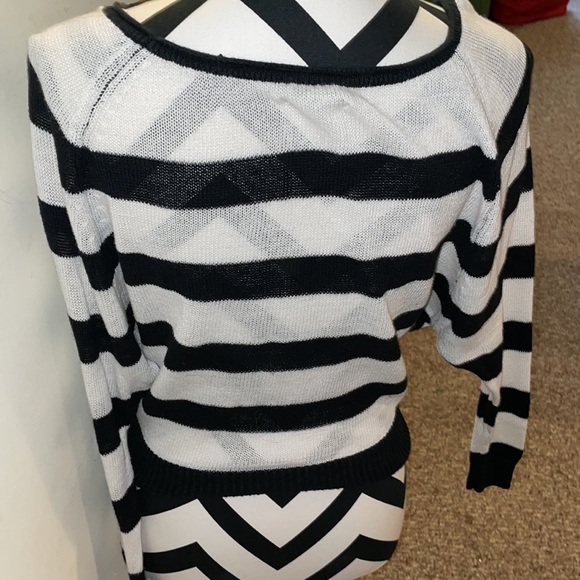 Womens American Eagle Outfitters Shirt - Picture 3 of 3